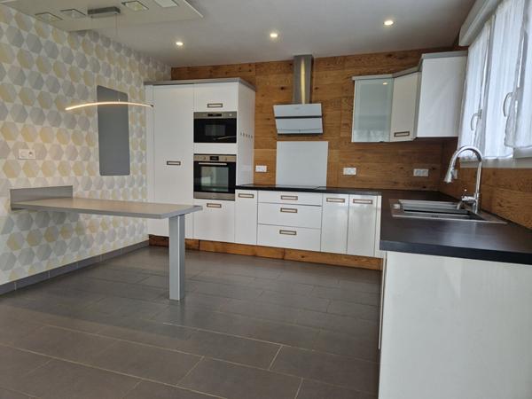 A LOUER MIRE Belle Maison T5 de 146 m2