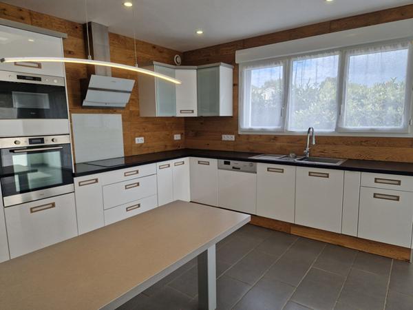 A LOUER MIRE Belle Maison T5 de 146 m2