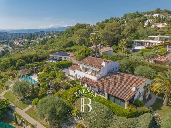 Mougins, Villa 4 Chambres -  198 m² à vendre