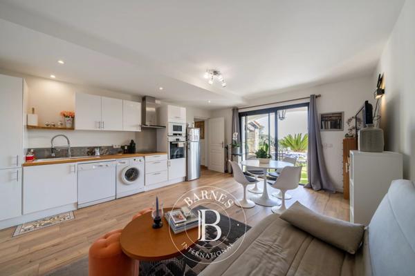 Mougins, Villa 4 Chambres -  198 m² à vendre