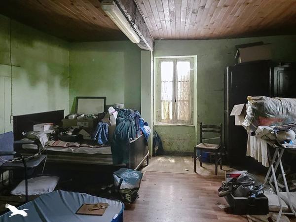 Maison à vendre 25 000 € Rochechouart 4 p 111 m² DPE