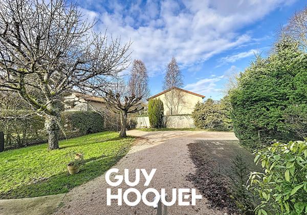 Maison Charnay Les Macon 8 pièce(s) 174 m2