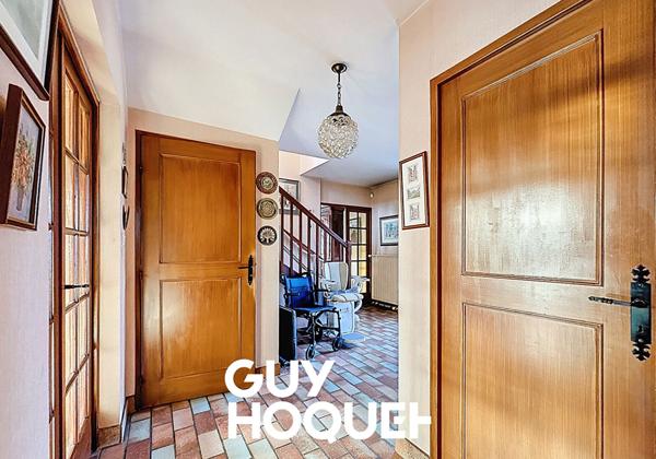 Maison Charnay Les Macon 8 pièce(s) 174 m2