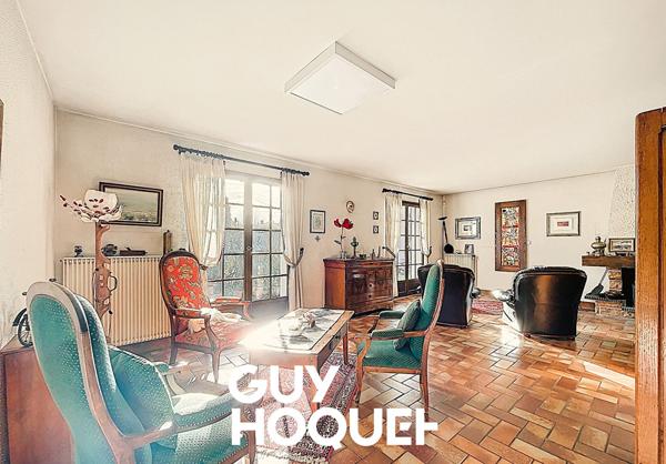 Maison Charnay Les Macon 8 pièce(s) 174 m2