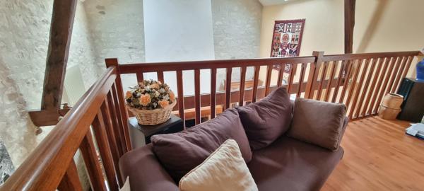 Ouzilly (86380) Longère de charme à fort potentiel avec dépendances et grand terrain piscinable