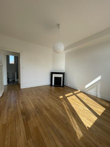 POITIERS, RUE D'ARGENT, T3 MEUBLE