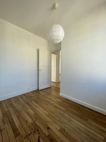 POITIERS, RUE D'ARGENT, T3 MEUBLE