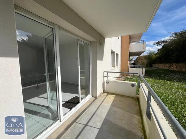 Appartement à louer 3 pièces 61.25m² Saint-Jean-d'Angély (17400)