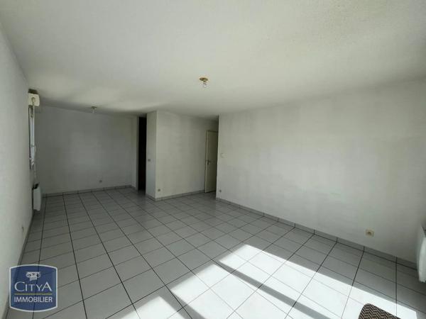 Appartement à louer 3 pièces 61.25m² Saint-Jean-d'Angély (17400)