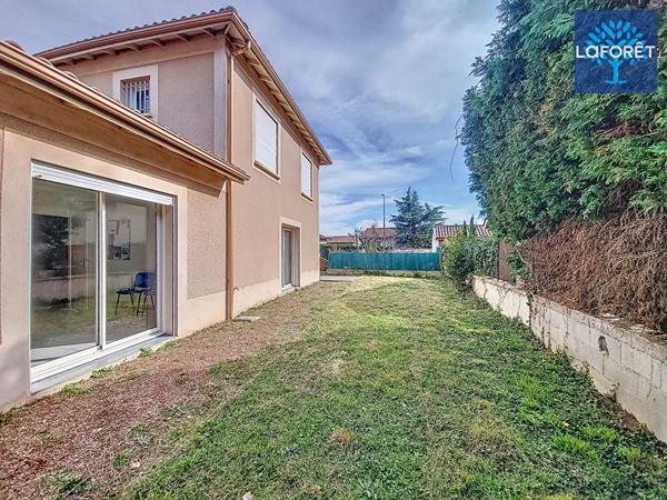 Location local commercial Taluyers - 13 m² - 376 €/mois