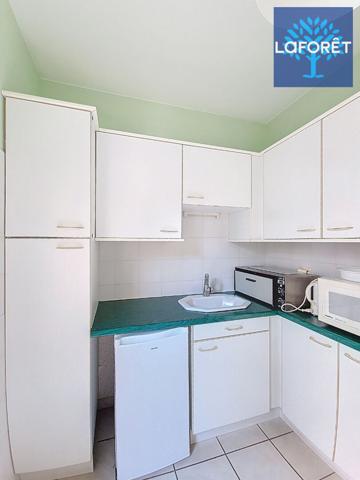 Location local commercial Taluyers - 13 m² - 376 €/mois