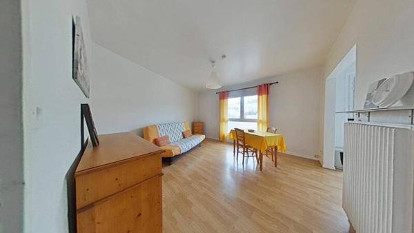 Appartement 1 pièce                                        - 42100 Saint-Étienne Réf : 12128