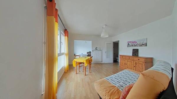 Appartement 1 pièce                                        - 42100 Saint-Étienne Réf : 12128