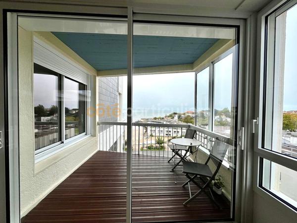 Vente
                Appartement90 m² - 4 Pièces -
                    ROYAN (17200)