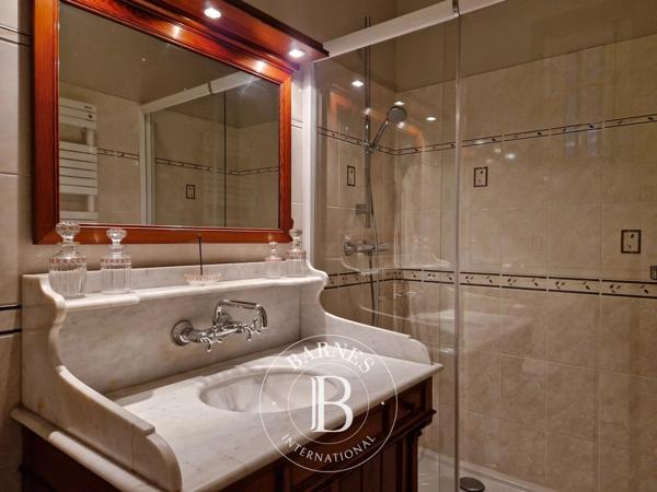 Cergy, Maison 5 Chambres -  291 m² à vendre
