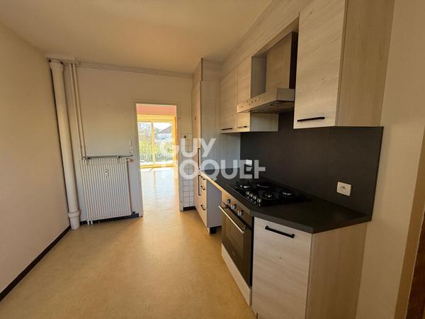 Quartier Saint Claude, appartement familial 4 chambres, 95 m² traversant