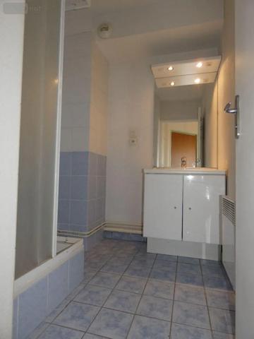 Location - Appartement Clermont-Ferrand 63000 2 pièces 40 m 2