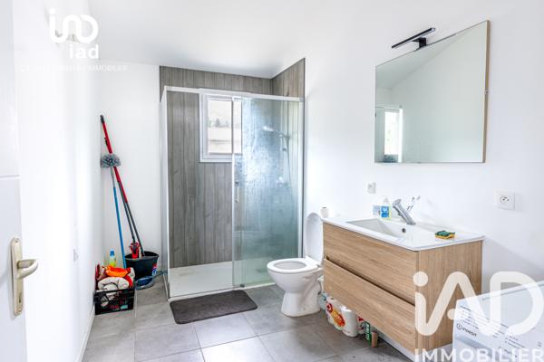 Immeuble à vendre 194 m² Théus