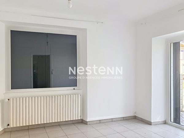 Maison 5 pièces à vendre à Avrillé , 3 chambres, vie de plain-pied, garage