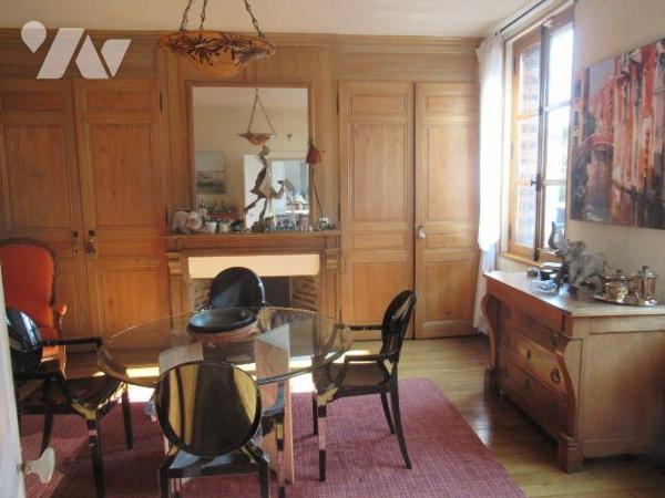 A vendre à Saint André Les Vergers, magnifique longère de 217m²pleine de charme et d'authentici...