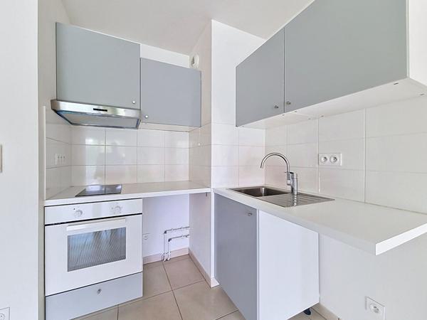 TOURS NORD MONCONSEIL - 2 PIECES AVEC BALCON ET STATIONNEMENT PRIVATIF SECURISE