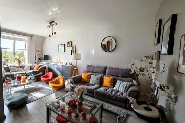 Appartement de 3 pièces au 2éme et dernier étage.