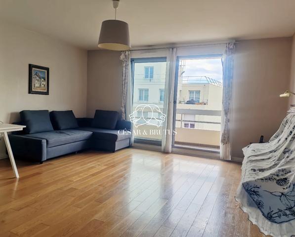 VILLEURBANNE/MONCHAT – GRAND T4 110 M² RÉNOVÉ, CALME, BALCON ET TRAM À PROXIMITÉ