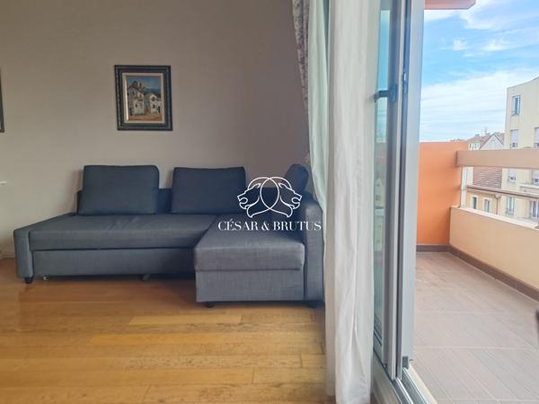 VILLEURBANNE/MONCHAT – GRAND T4 110 M² RÉNOVÉ, CALME, BALCON ET TRAM À PROXIMITÉ
