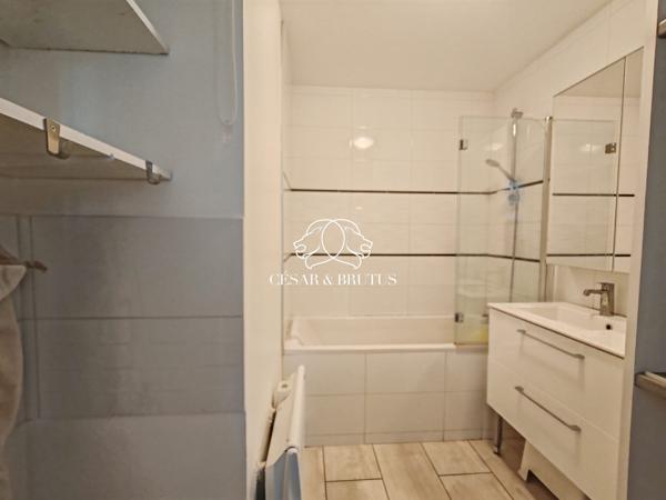 VILLEURBANNE/MONCHAT – GRAND T4 110 M² RÉNOVÉ, CALME, BALCON ET TRAM À PROXIMITÉ
