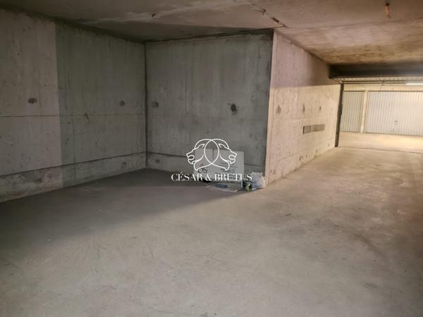 VILLEURBANNE/MONCHAT – GRAND T4 110 M² RÉNOVÉ, CALME, BALCON ET TRAM À PROXIMITÉ