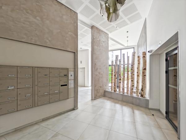 Dpt Haute Savoie (74), à vendre ANNEMASSE - Haut de gamme - Appartement T4 de 84 m² avec terrasse et jardin de 183 m2