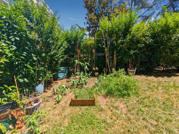 Dpt Haute Savoie (74), à vendre ANNEMASSE - Haut de gamme - Appartement T4 de 84 m² avec terrasse et jardin de 183 m2