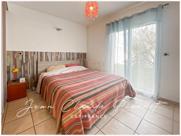 Maison à vendre 6 pièces avec Hangar indépendant et piscine CLARENSAC (30)