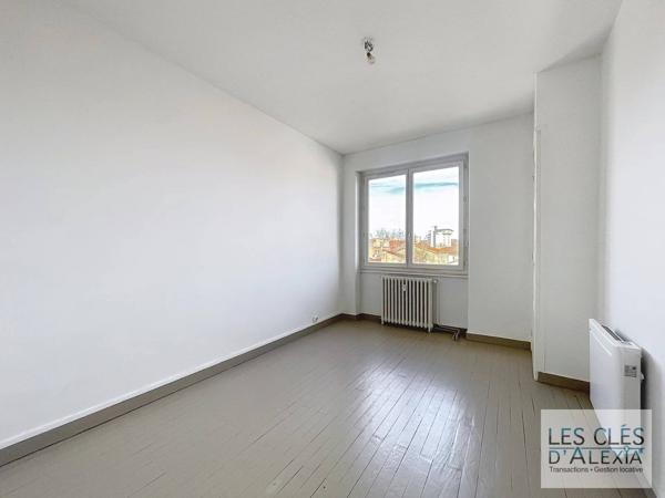 Appartement T4 avec garage et stationnement – Rare sur le secteur