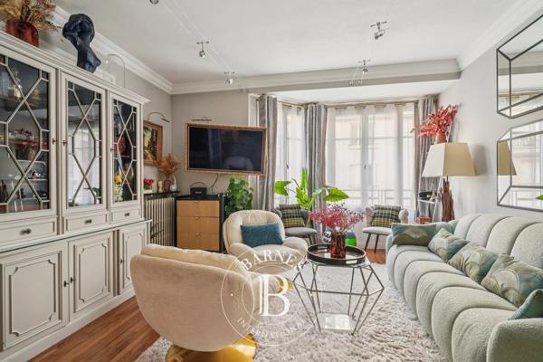Paris 16ème, Appartement 2 Chambres -  79 m² à vendre