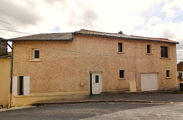 A 15 MINUTES DE POITIERS