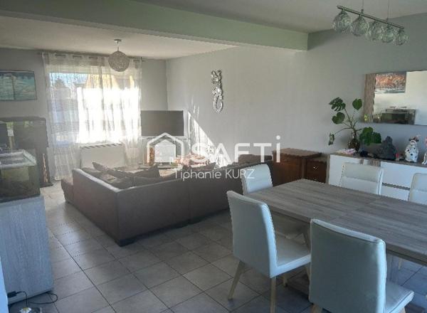 Pavillon individuel quartier résidentiel jardin