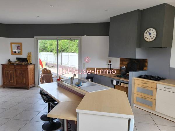 Maison à louer 5 pièces de 200 m²