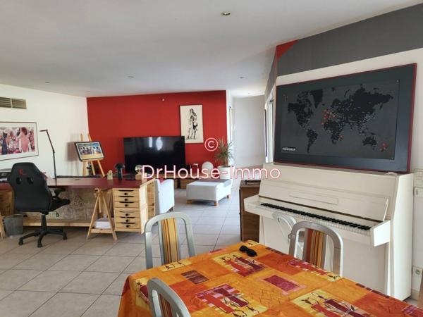 Maison à louer 5 pièces de 200 m²