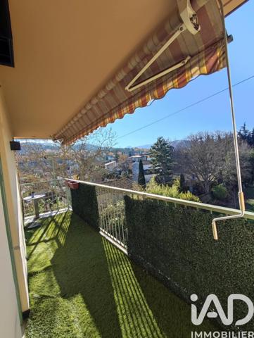 Location appartement 4 pièces 83 m² Brignoles