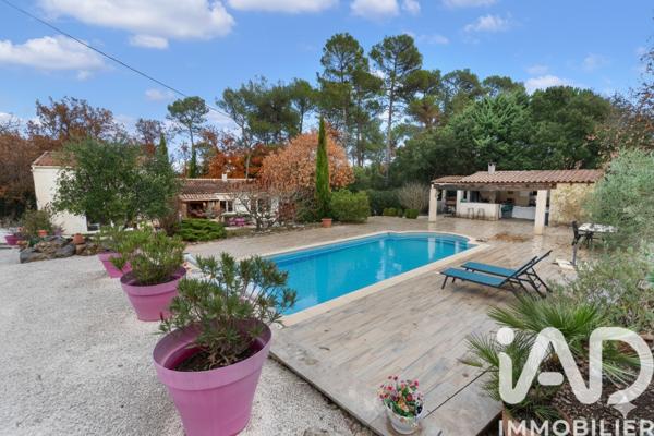 Maison à vendre 7 pièces 177 m² Saint-Maximin-la-Sainte-Baume