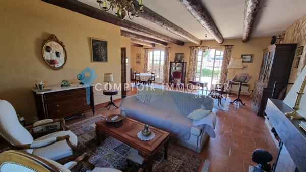 Villa
                                                                                                                                                                                                                                                                                                                        5 pièce(s)                                                                                                                                                                                                          3 chambre(s)                                                                                                                                                                                                          157  m²