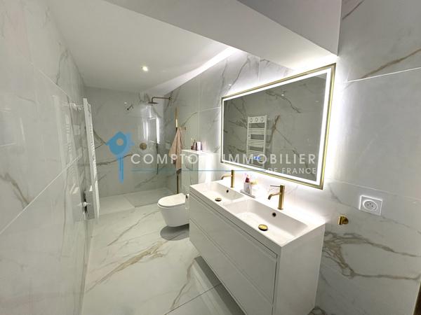 Maison
                                                                                                                                                                                                                                                                                                                        4 pièce(s)                                                                                                                                                                                                          3 chambre(s)                                                                                                                                                                                                          127  m²