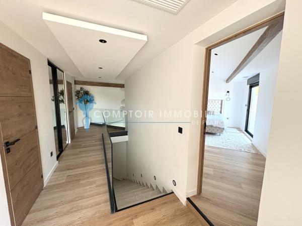 Maison
                                                                                                                                                                                                                                                                                                                        4 pièce(s)                                                                                                                                                                                                          3 chambre(s)                                                                                                                                                                                                          127  m²