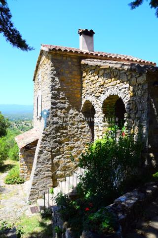 Mas 9 pièce(s) 4 chambre(s) 161 m²
