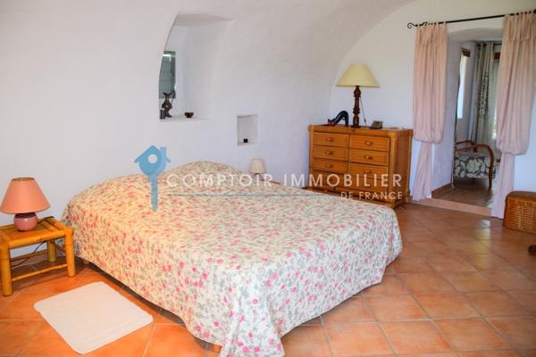 Mas 9 pièce(s) 4 chambre(s) 161 m²