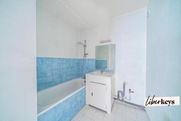 T2 lumineux avec extérieur à Saint-Just