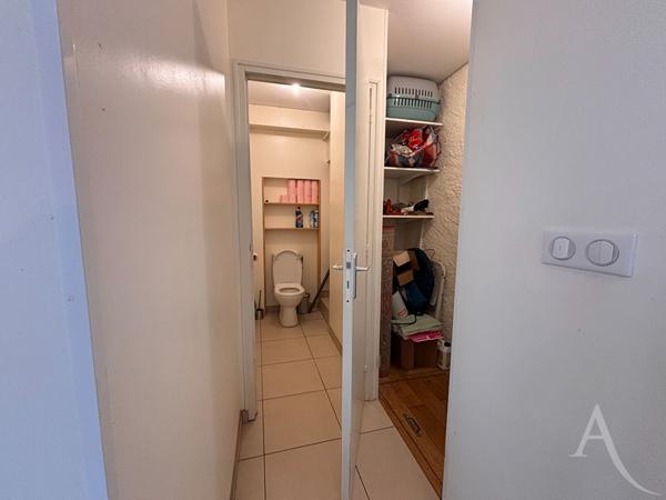 Appartement duplex deux pièces avec terrasse et parking privé !