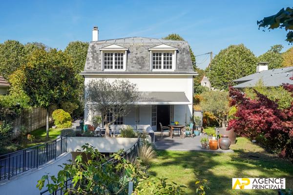 Maison Maisons Laffitte 6 pièce(s) 140 m2 exclusivite 4 chambres-parc-ermitage €1 195 000 ** - Référence 13359