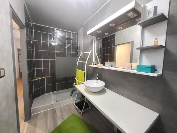 Appartement Mortagne Sur Sevre 4 pièce(s) 89 m2